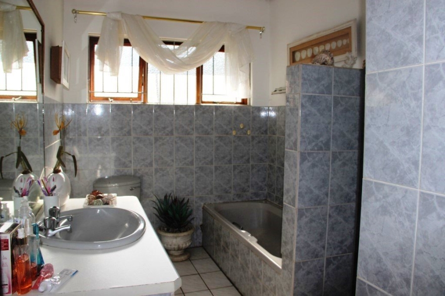 4 Bedroom Property for Sale in Marina Beach KwaZulu-Natal