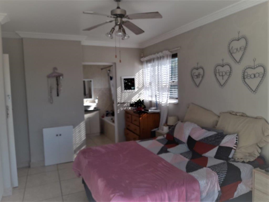 3 Bedroom Property for Sale in St Michaels On Sea KwaZulu-Natal