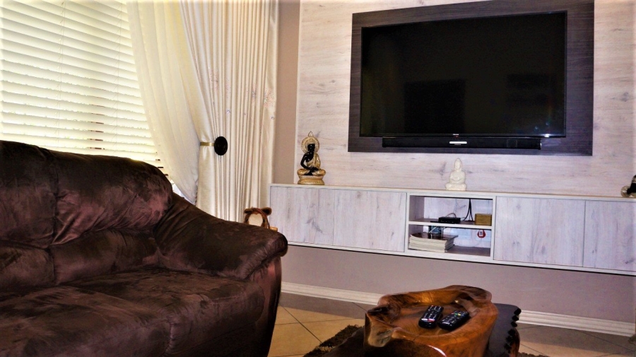 3 Bedroom Property for Sale in Umbango KwaZulu-Natal