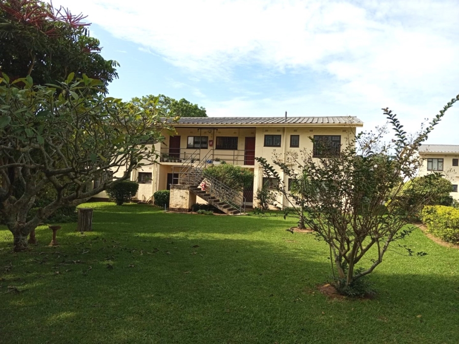 2 Bedroom Property for Sale in Umtentweni KwaZulu-Natal