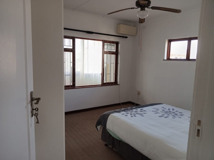 2 Bedroom Property for Sale in Umtentweni KwaZulu-Natal