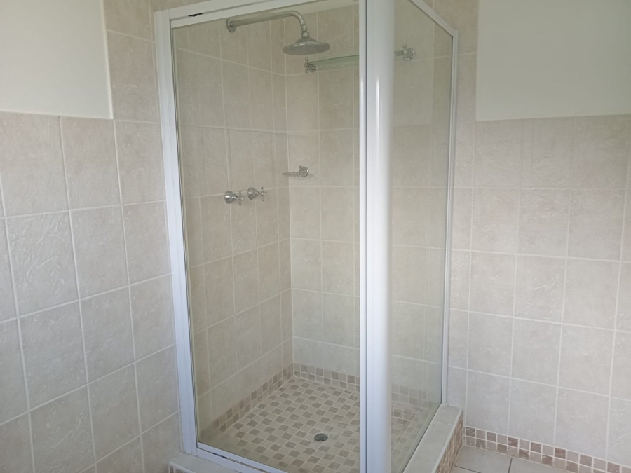 2 Bedroom Property for Sale in Umtentweni KwaZulu-Natal