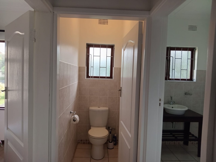 2 Bedroom Property for Sale in Umtentweni KwaZulu-Natal