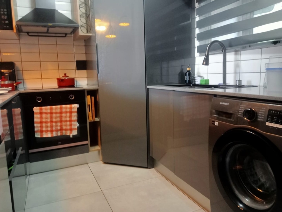 2 Bedroom Property for Sale in Waterval Park KwaZulu-Natal