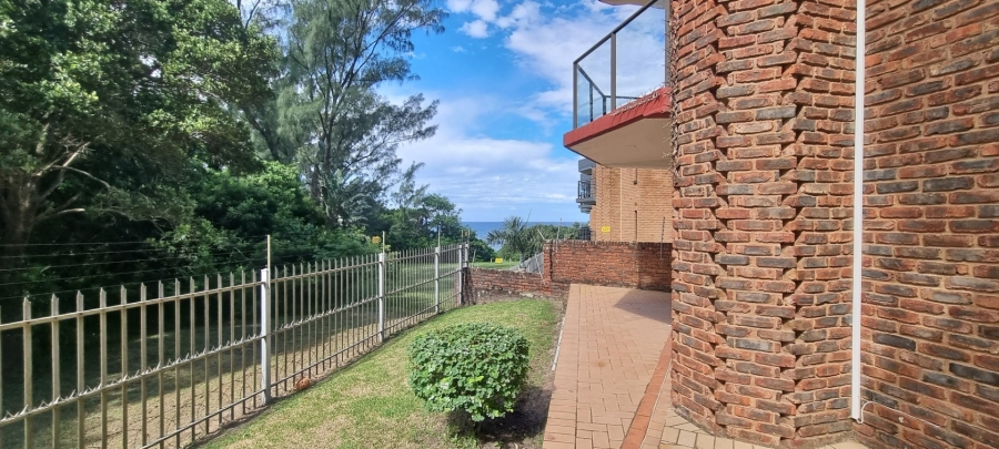 2 Bedroom Property for Sale in Uvongo KwaZulu-Natal