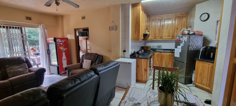 2 Bedroom Property for Sale in Uvongo KwaZulu-Natal