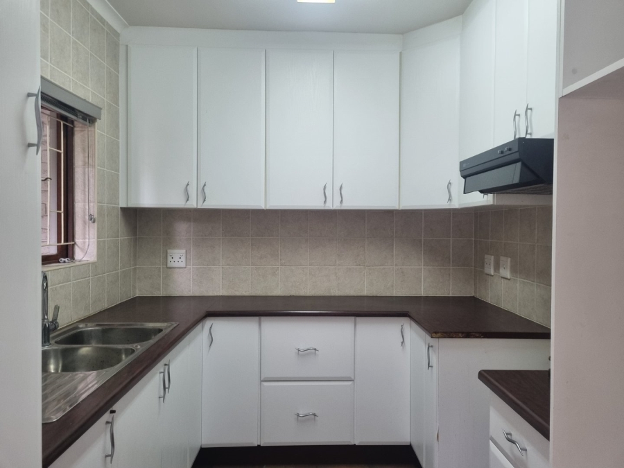 To Let 3 Bedroom Property for Rent in Prestbury KwaZulu-Natal