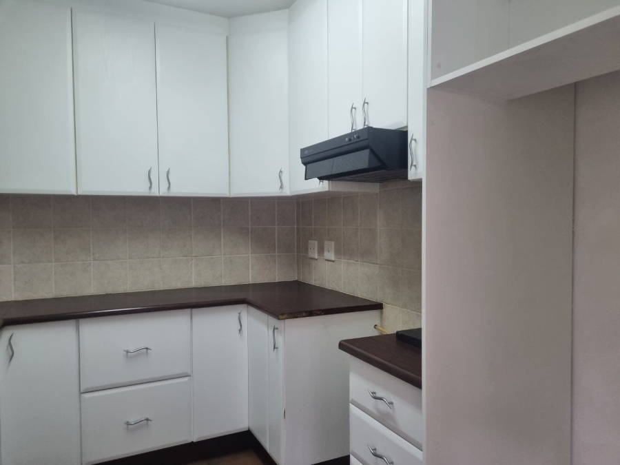 To Let 3 Bedroom Property for Rent in Prestbury KwaZulu-Natal