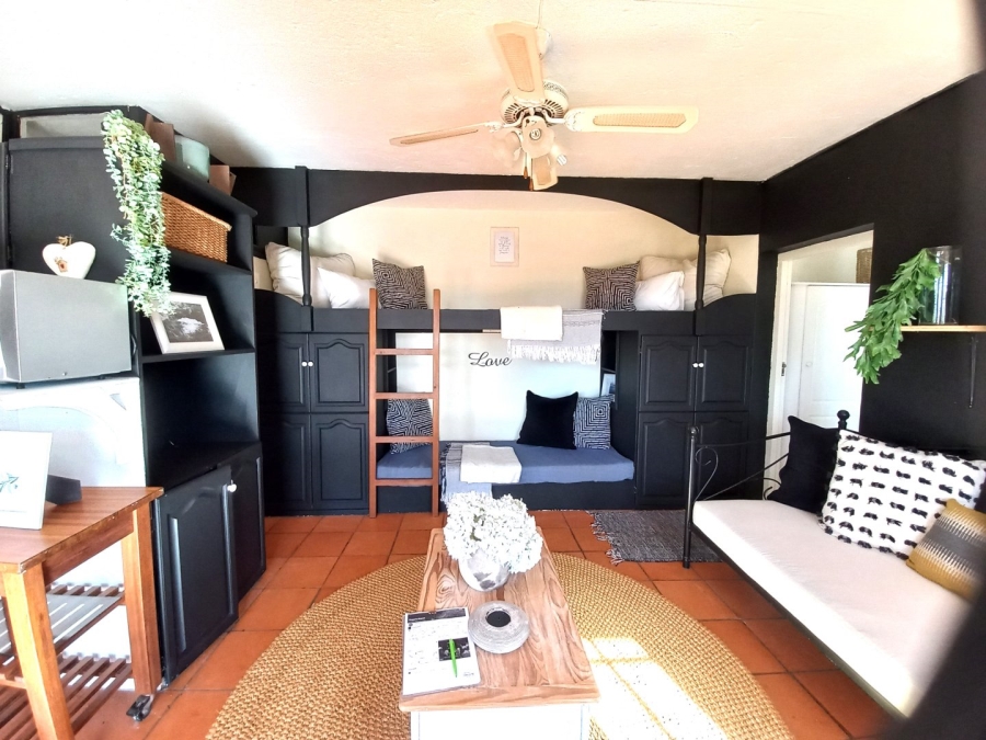 1 Bedroom Property for Sale in Anerley KwaZulu-Natal