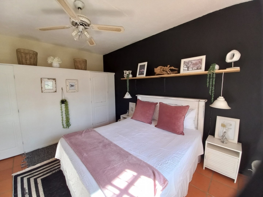 1 Bedroom Property for Sale in Anerley KwaZulu-Natal