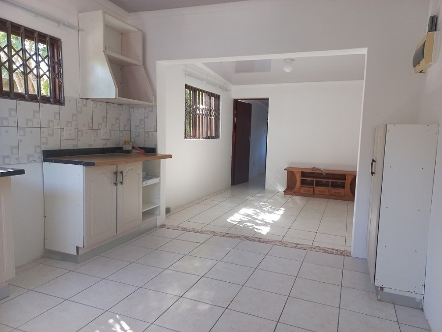 1 Bedroom Property for Sale in Umtentweni KwaZulu-Natal