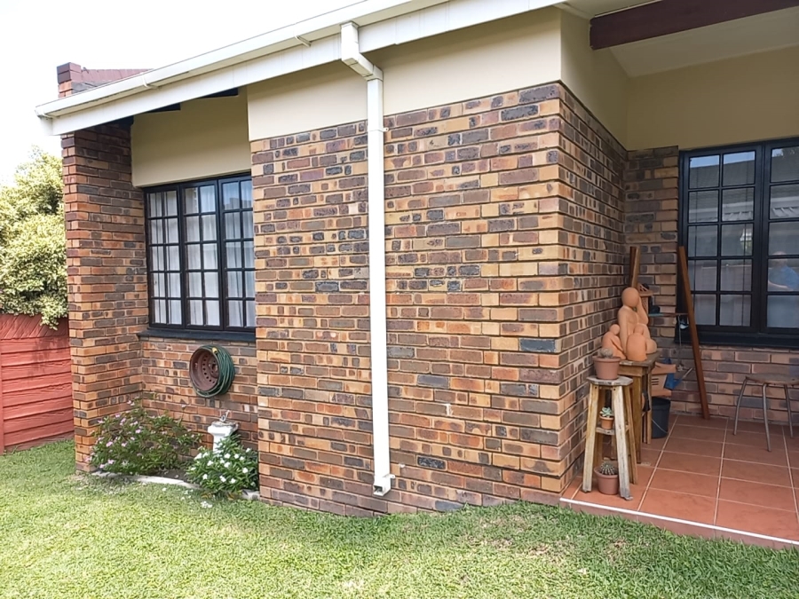 2 Bedroom Property for Sale in Margate KwaZulu-Natal