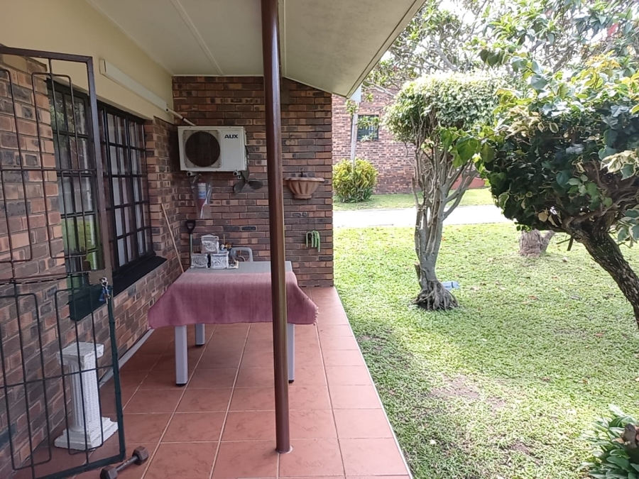 2 Bedroom Property for Sale in Margate KwaZulu-Natal