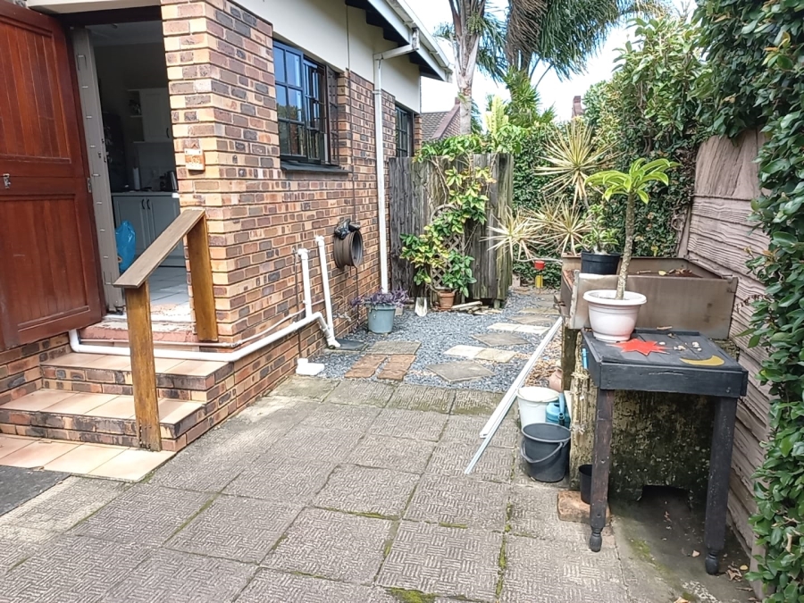 2 Bedroom Property for Sale in Margate KwaZulu-Natal