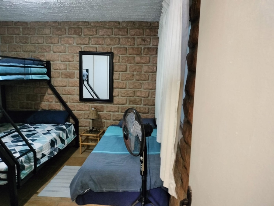 2 Bedroom Property for Sale in Margate KwaZulu-Natal