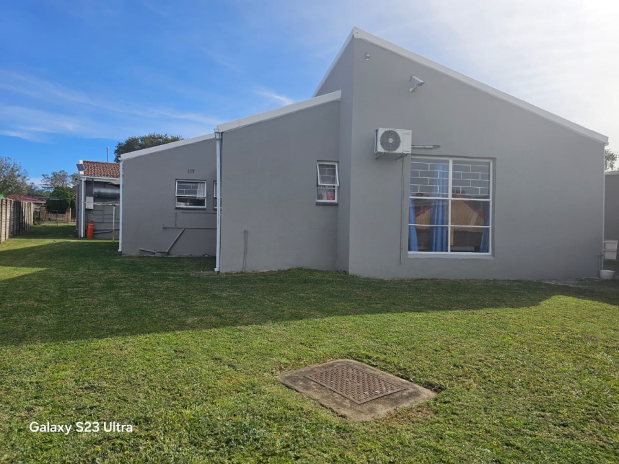 4 Bedroom Property for Sale in Pioneer Park KwaZulu-Natal