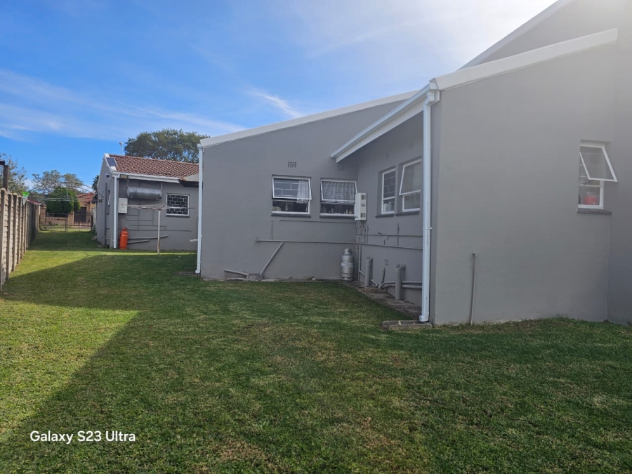 4 Bedroom Property for Sale in Pioneer Park KwaZulu-Natal