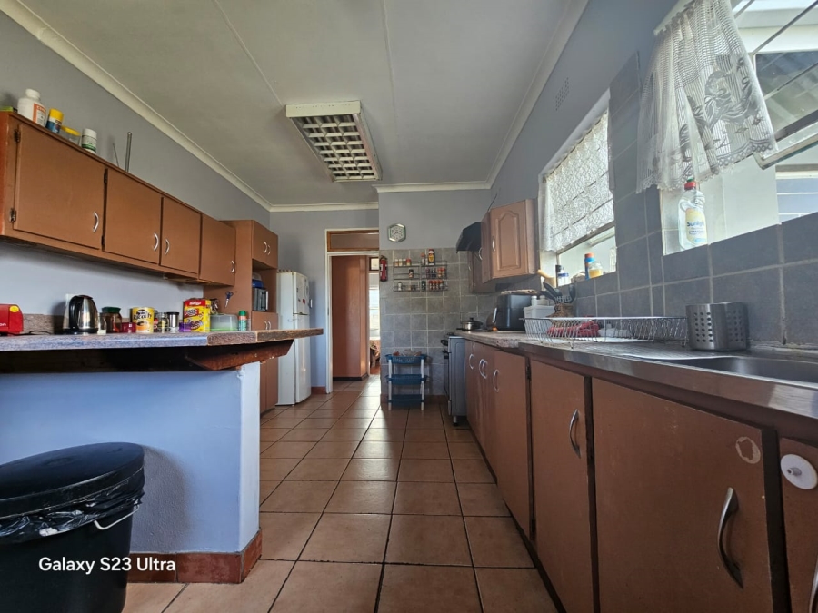 4 Bedroom Property for Sale in Pioneer Park KwaZulu-Natal