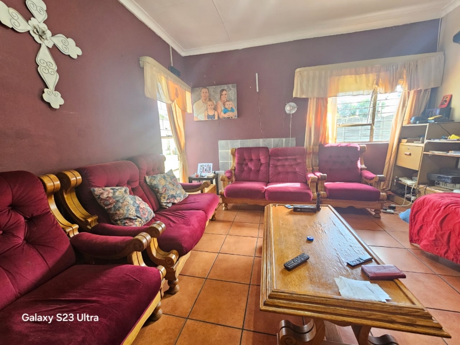 4 Bedroom Property for Sale in Pioneer Park KwaZulu-Natal