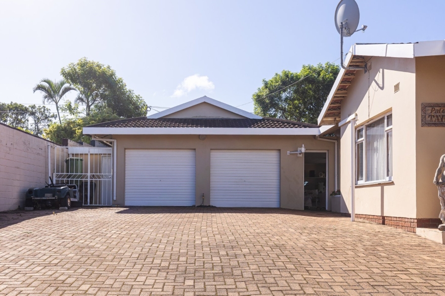 3 Bedroom Property for Sale in Uvongo KwaZulu-Natal