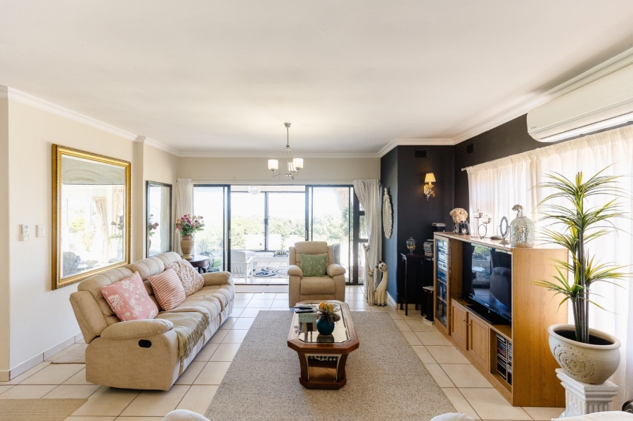 3 Bedroom Property for Sale in Uvongo KwaZulu-Natal