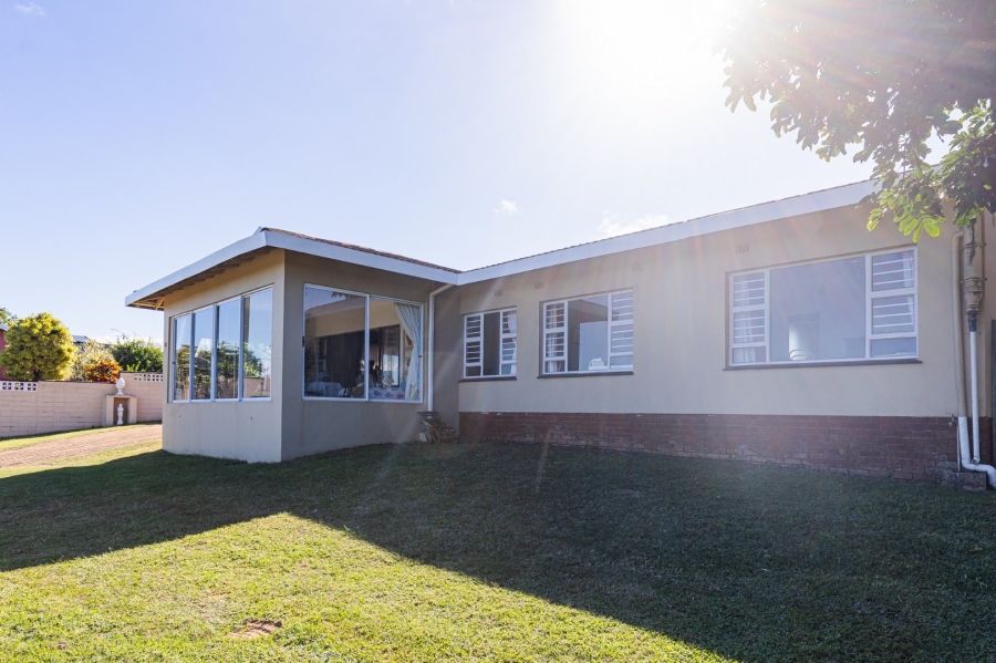 3 Bedroom Property for Sale in Uvongo KwaZulu-Natal
