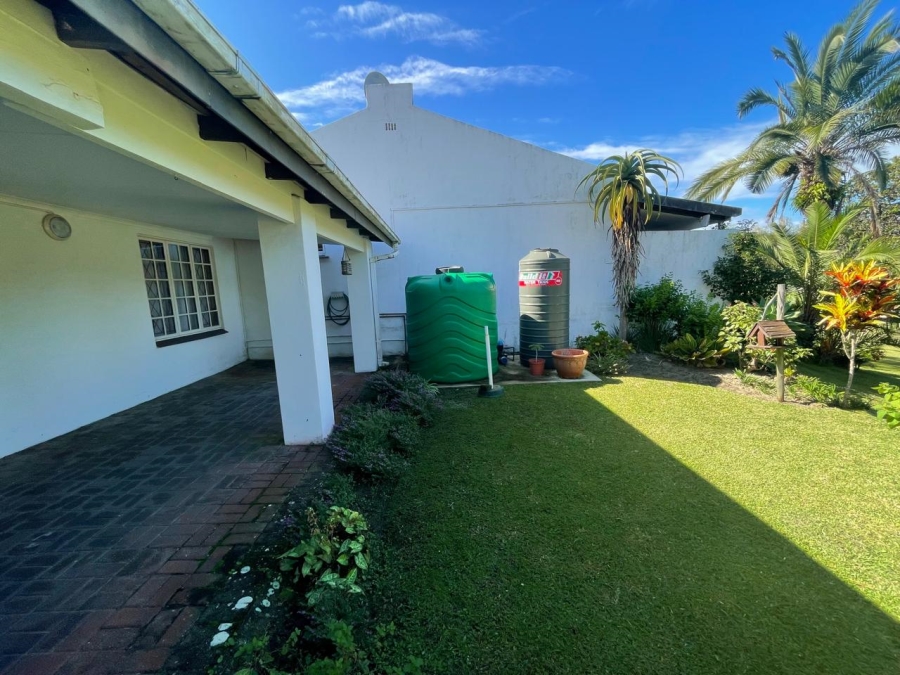 3 Bedroom Property for Sale in Port Edward KwaZulu-Natal