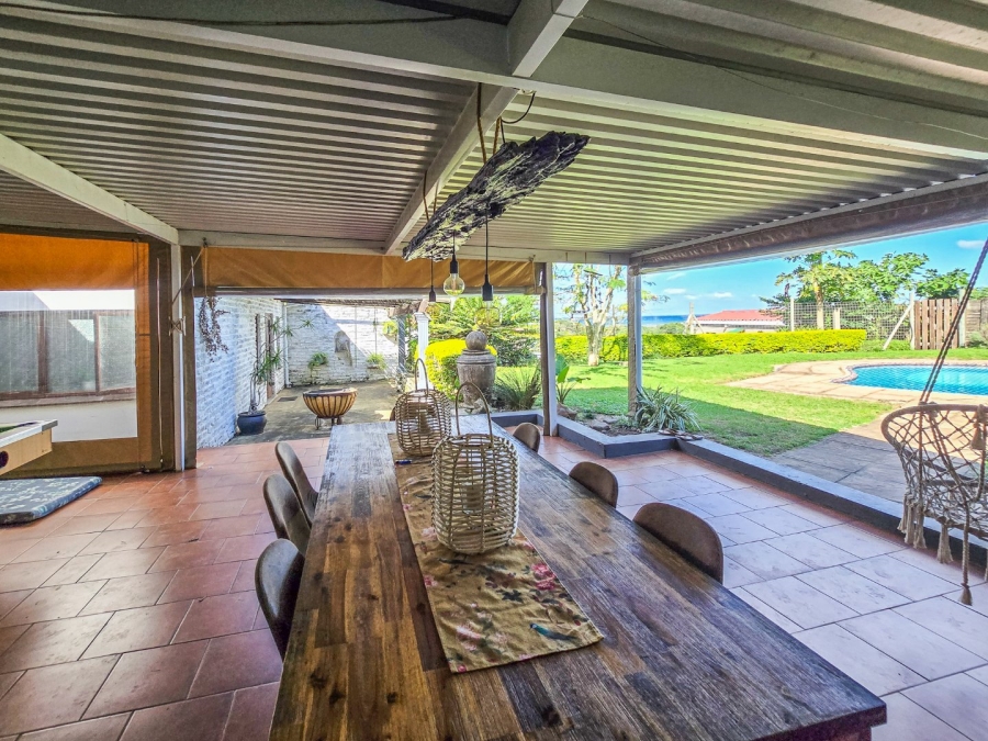 4 Bedroom Property for Sale in Umtentweni KwaZulu-Natal
