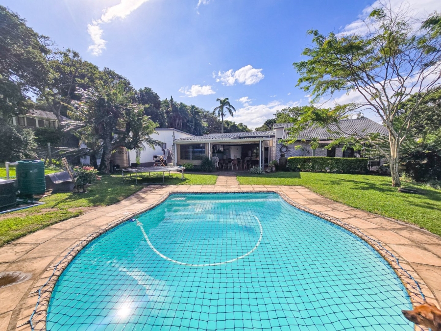 4 Bedroom Property for Sale in Umtentweni KwaZulu-Natal