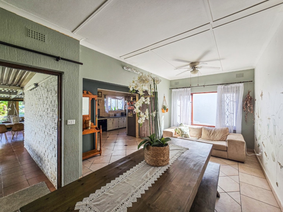 4 Bedroom Property for Sale in Umtentweni KwaZulu-Natal