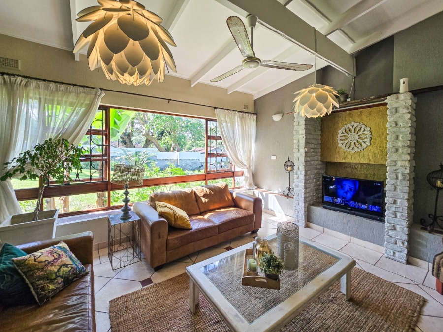 4 Bedroom Property for Sale in Umtentweni KwaZulu-Natal