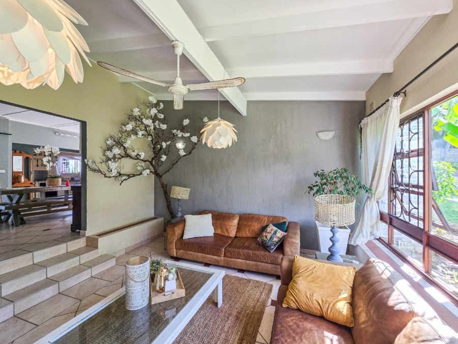 4 Bedroom Property for Sale in Umtentweni KwaZulu-Natal