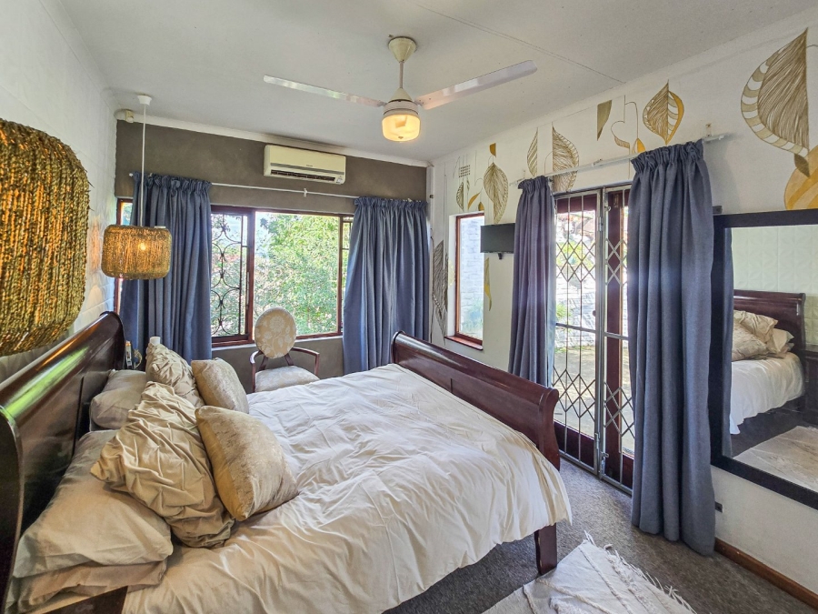 4 Bedroom Property for Sale in Umtentweni KwaZulu-Natal