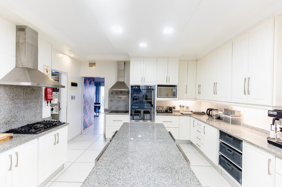 7 Bedroom Property for Sale in Uvongo KwaZulu-Natal