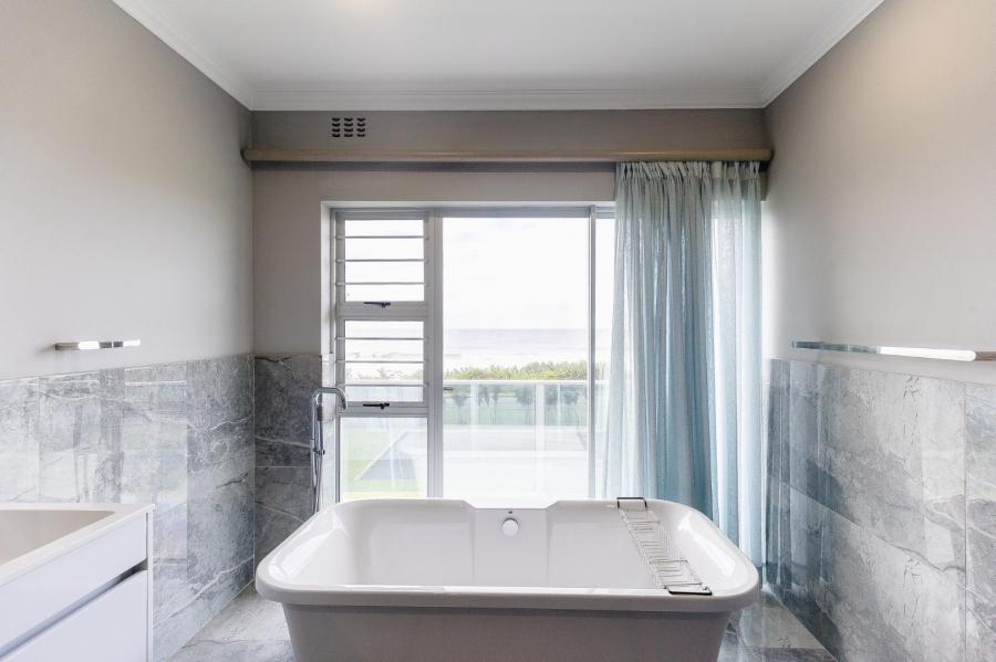 7 Bedroom Property for Sale in Uvongo KwaZulu-Natal