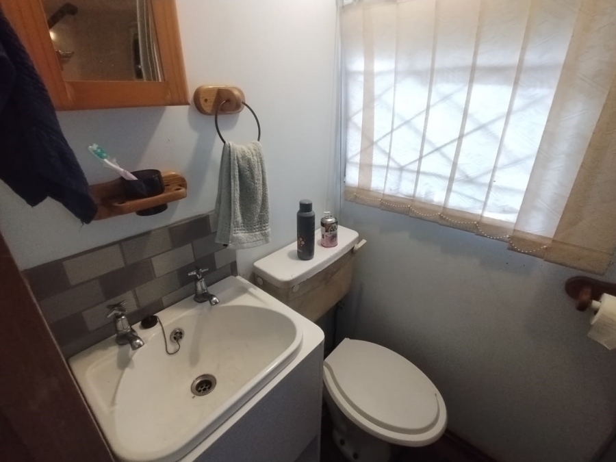 2 Bedroom Property for Sale in Mtwalume KwaZulu-Natal