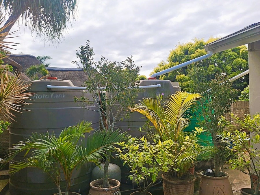5 Bedroom Property for Sale in Uvongo KwaZulu-Natal