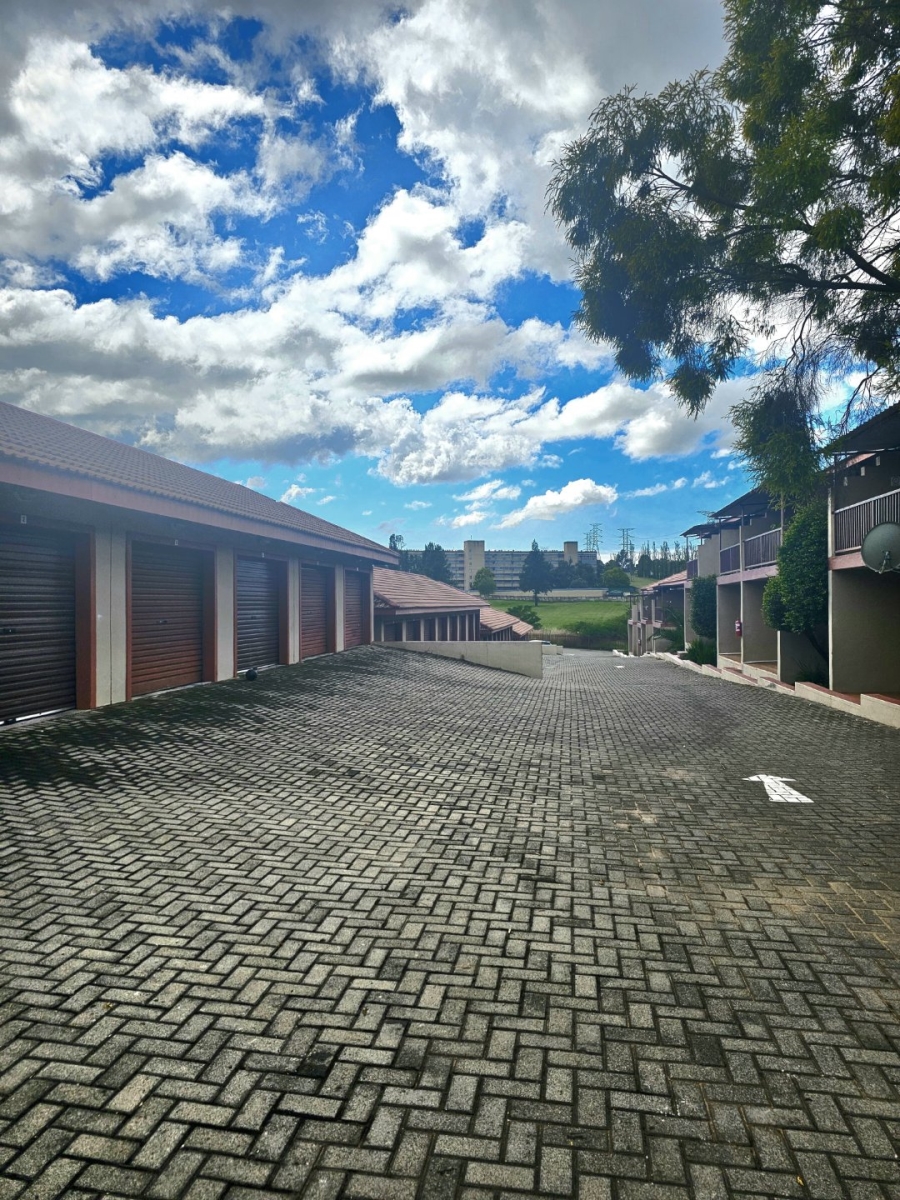 2 Bedroom Property for Sale in Pioneer Park KwaZulu-Natal