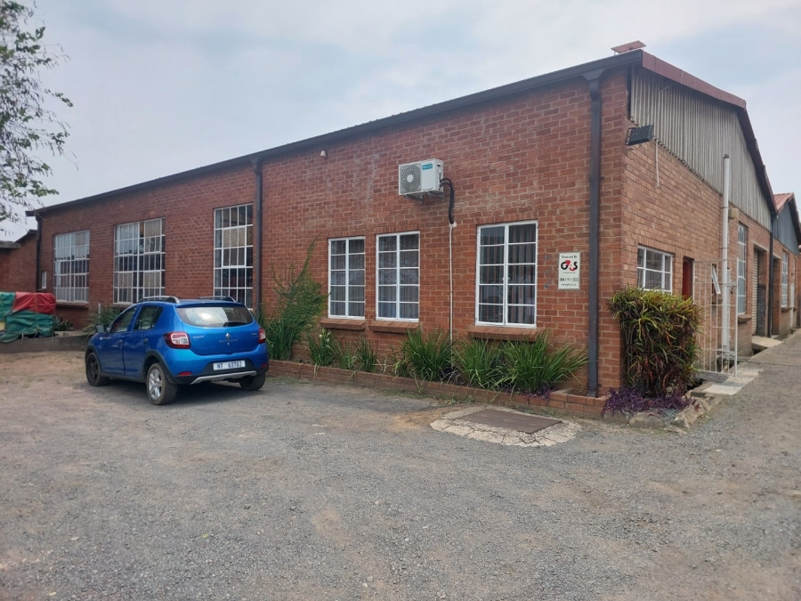  Bedroom Property for Sale in Moola Industrial KwaZulu-Natal