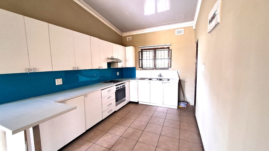 3 Bedroom Property for Sale in Port Edward KwaZulu-Natal