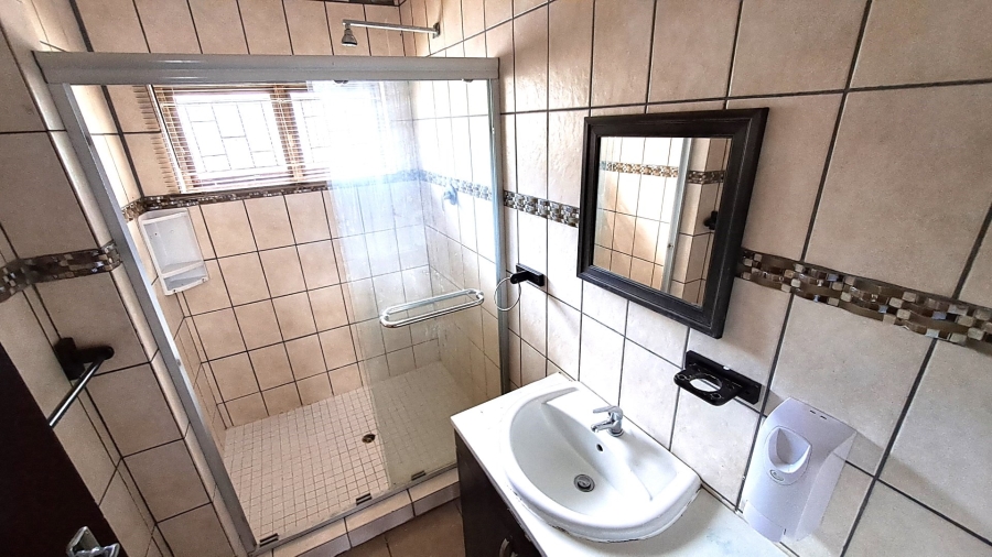 3 Bedroom Property for Sale in Port Edward KwaZulu-Natal