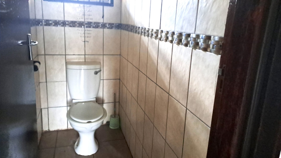 3 Bedroom Property for Sale in Port Edward KwaZulu-Natal
