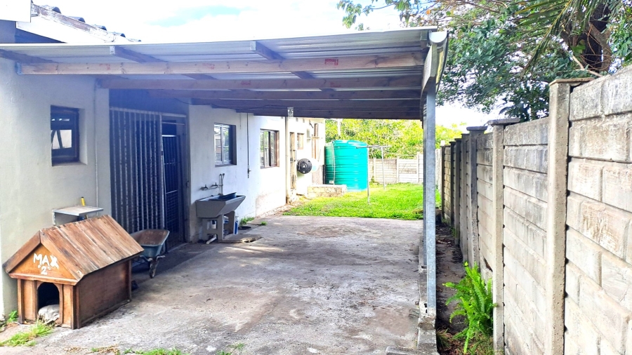 3 Bedroom Property for Sale in Port Edward KwaZulu-Natal