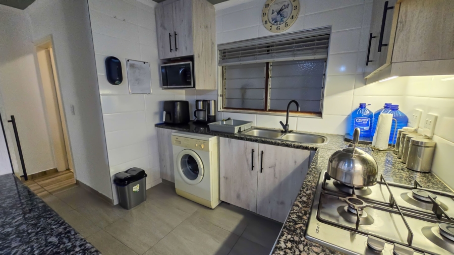 3 Bedroom Property for Sale in Uvongo Beach KwaZulu-Natal