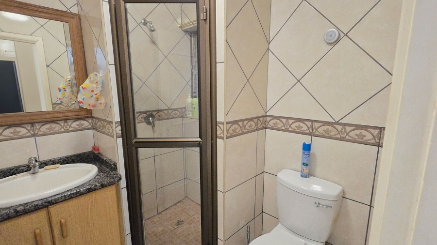 3 Bedroom Property for Sale in Uvongo Beach KwaZulu-Natal