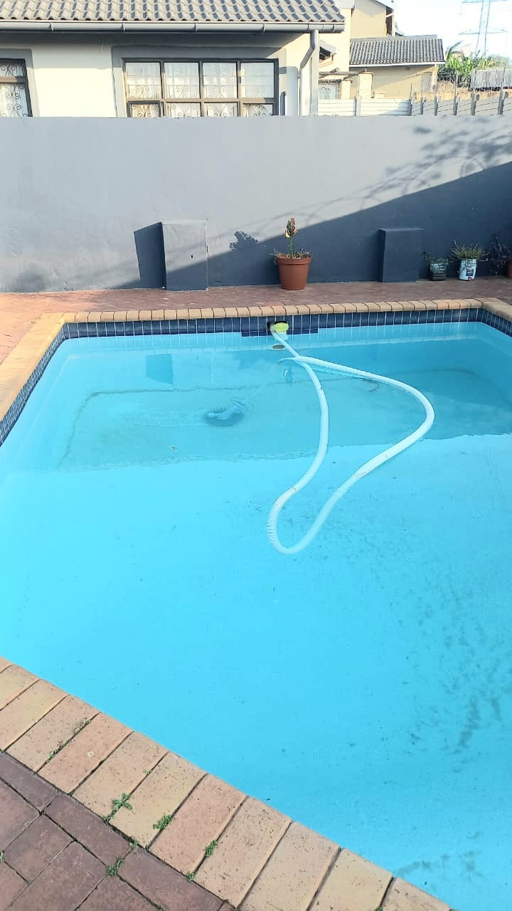3 Bedroom Property for Sale in Castlehill KwaZulu-Natal