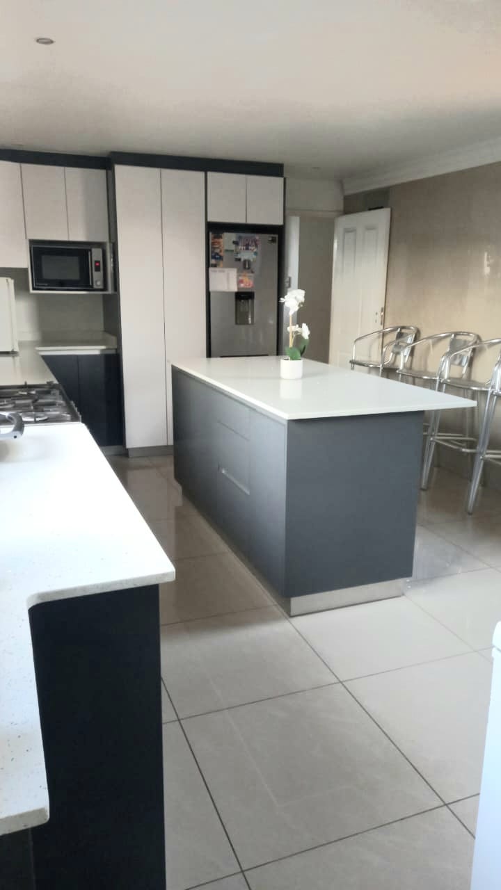 3 Bedroom Property for Sale in Castlehill KwaZulu-Natal