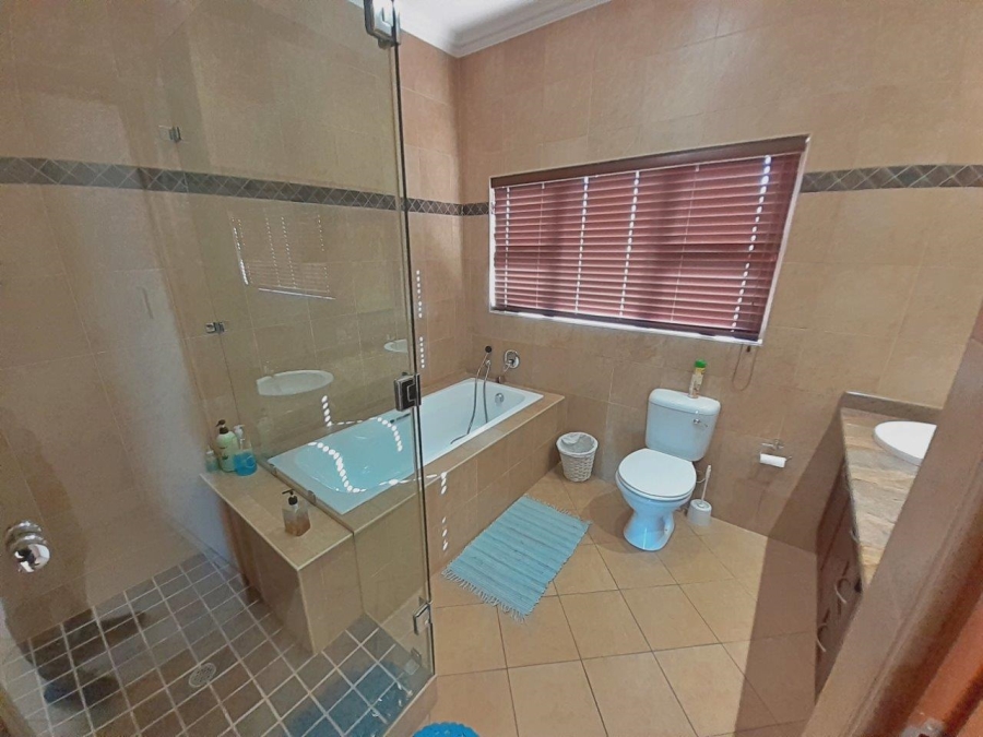4 Bedroom Property for Sale in Woodgrange KwaZulu-Natal