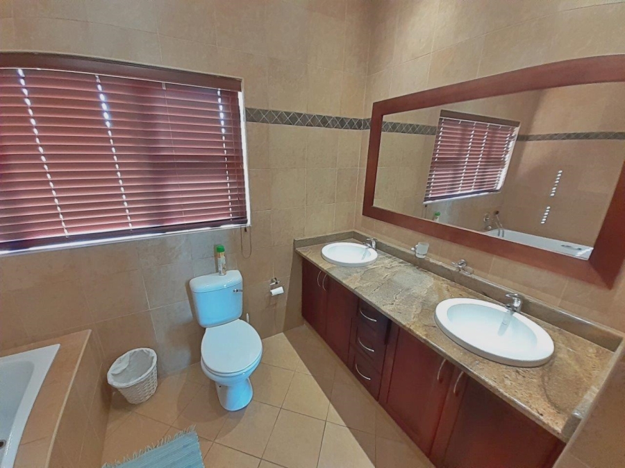 4 Bedroom Property for Sale in Woodgrange KwaZulu-Natal