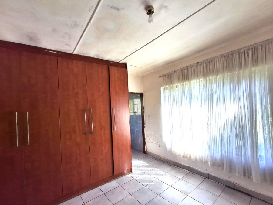 3 Bedroom Property for Sale in Port Edward KwaZulu-Natal